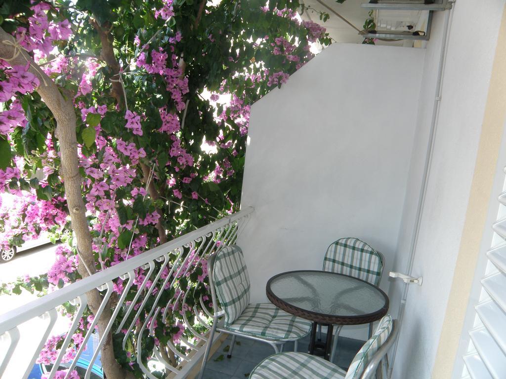 Apartments Sonja Tučepi Δωμάτιο φωτογραφία